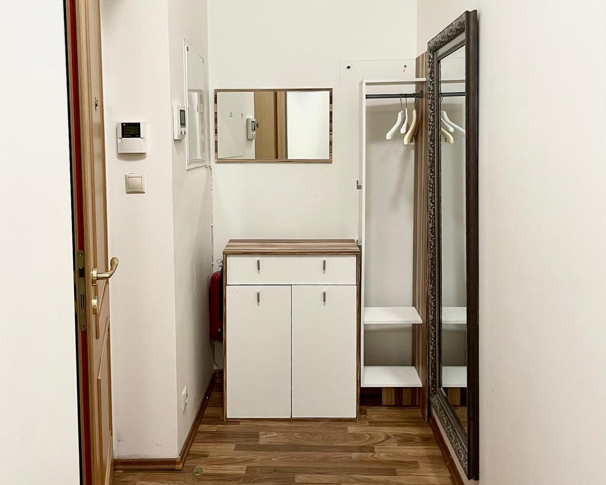 Apartments Valencia كارلوفي فاري المظهر الخارجي الصورة