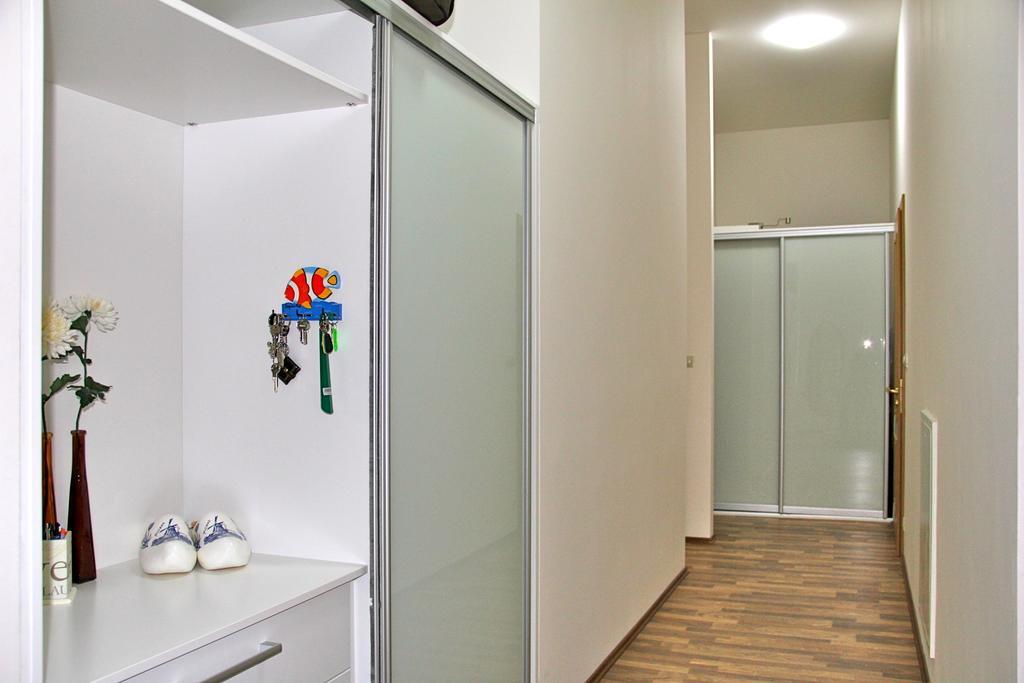 Apartments Valencia كارلوفي فاري الغرفة الصورة